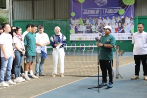 Pj. Gubernur Samsudin Buka Turnamen Tennis dalam Rangka HUT Klub Tennis Yay ke-1 Tahun 2025 di Lapangan Tennis Indoor, Kantor Gubernur Lampung