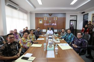 Pj. Gubernur Samsudin Pimpin Rapat Finalisasi Implementasi Opsen PKB dan BBNKB Tahun 2025 Sesuai Amanat UU Nomor 1 Tahun 2022