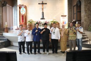 Pj. Gubernur Samsudin Tinjau Gereja Katedral Kristus Raja Bandarlampung, dalam Rangka Memastikan Kenyamanan Melaksanakan Ibadah Jelang Pergantian Tahun