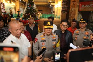 Pj. Sekdaprov Fredy Bersama Kapolda Irjen. Pol. Helmy Santika dan Anggota Forkopimda Pantau Malam Natal di Bandarlampung, Misa Natal Berlangsung Khidmat, Lancar, Aman dan Kondusif