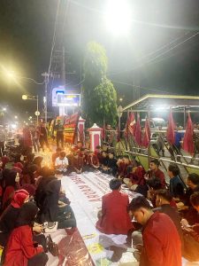 IMM Bandar Lampung Gelar Mengaji dan Doa Untuk Korban Banjir di Depan Kantor Pemkot.