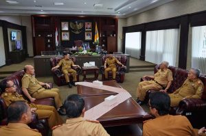 Hari Pertama Masuk Kantor, Gubernur Mirza Disambut Sejumlah Kepala Perangkat Daerah
