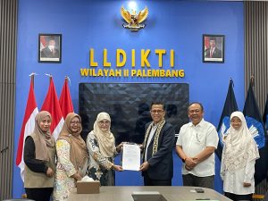 UML Terima SK Tiga Prodi Baru dan Penyatuan Akademi Kebidanan Heppy Zal Palembang