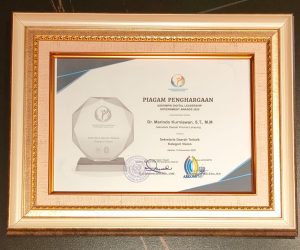 Marindo Raih Penghargaan Sekda Terbaik di Indonesia Kategori Vision