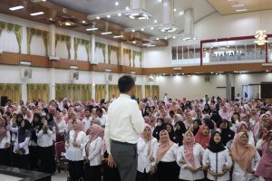 Ribuan Guru di Bandar Lampung Hadiri Seminar Nasional “How To Be A Great Teacher”