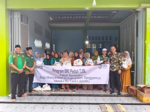 BRI Kanca Teluk Betung Salurkan Paket Sembako untuk Masyarakat Tanggamus Lewat NU Care LazisNU