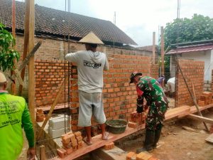 Satgas TMMD ke-127 Kodim 0421/LS Percepat Pembangunan RTLH, Warga Berharap Tempati Rumah Baru Jelang Lebaran