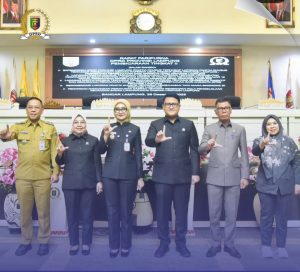 DPRD Provinsi Lampung menyelenggarakan Rapat Paripurna di Ruang Sidang DPRD Provinsi Lampung