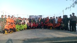 PPM Bandarlampung Dukung Gerakan Radin Inten Asri, Gelar Aksi Bersih Pantai dan Renang Lintas Pasir Putih–Pulau Tangkil