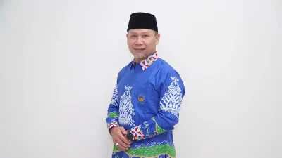 KULO NUWUN, MULANG TIYUH: MEMBACA PROF. WARSITO SECARA UTUH