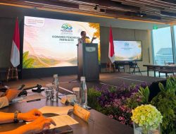 dr. Relly Reagen Komisaris Biofarma Resmi Membuka Perwakin