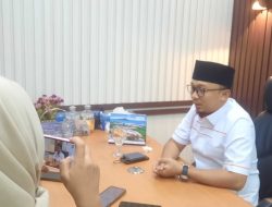 Salat Jangan Dikorbankan! M Syukron: Kampus Bukan Kerajaan Kating