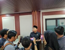 Abu Vulkanik Gunung Anak Krakatau Mengancam Kesehatan, DPRD Lampung Desak Sekolah Diliburkan